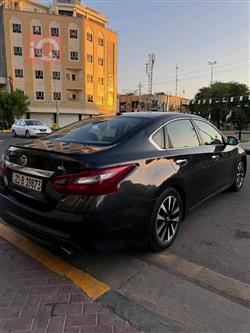 Nissan Altima